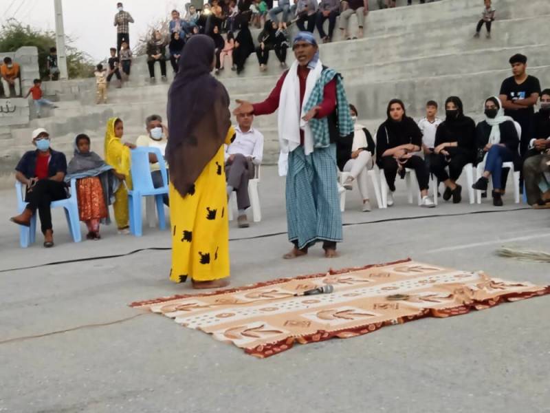 جشنواره تئاتر خیابانی در جیرفت آغاز شد